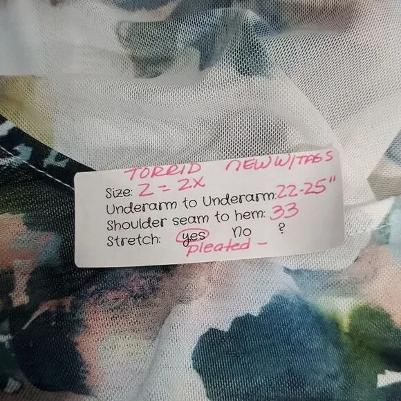 Torrid Sz 2 2X Stretch Mesh Crew Neck Ruched Top Multi Floral Gathered NWT 325 - Picture 4 of 10